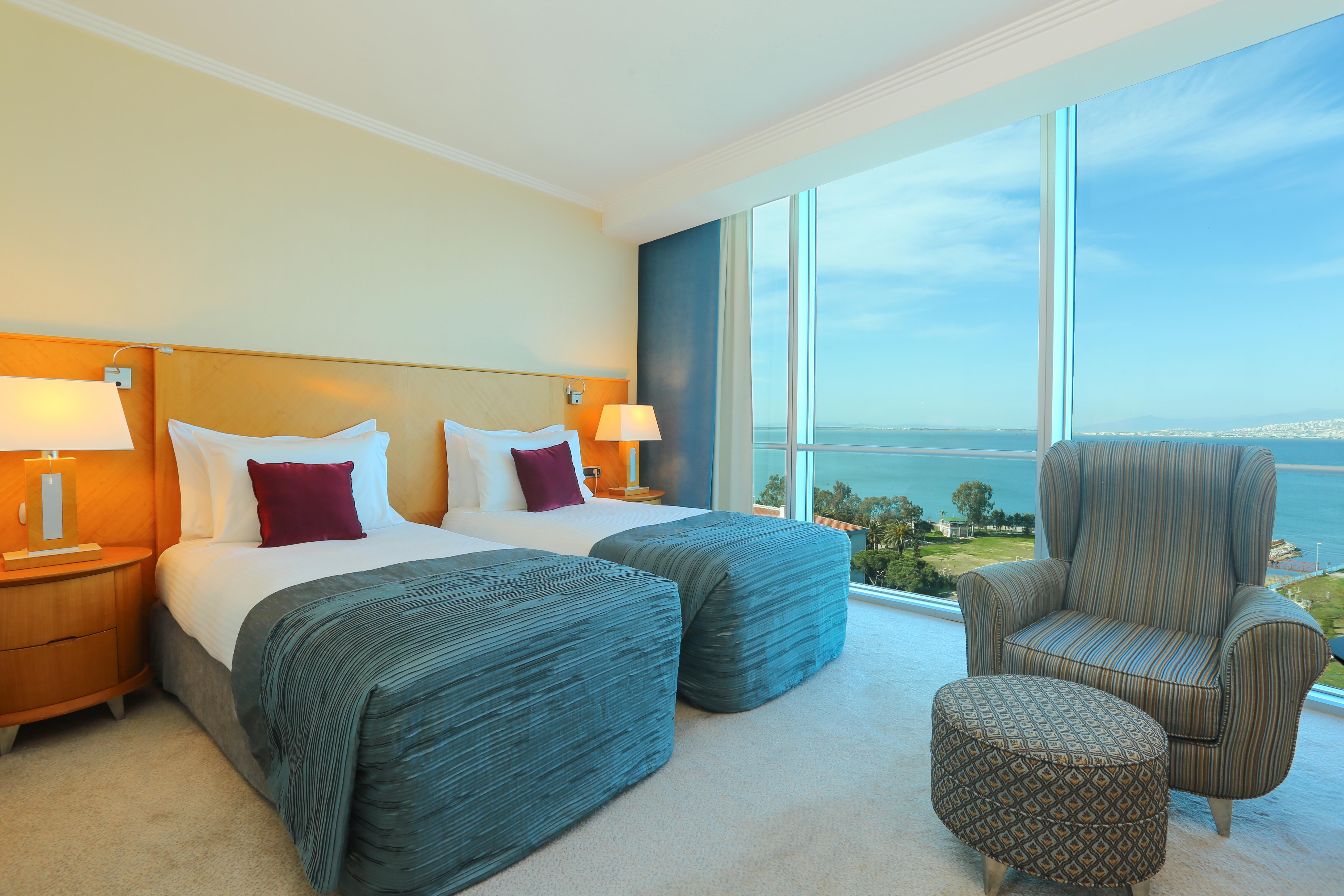 Wyndham Grand Izmir Ozdilek Thermal & Spa Exterior foto A room at the InterContinental Dublin