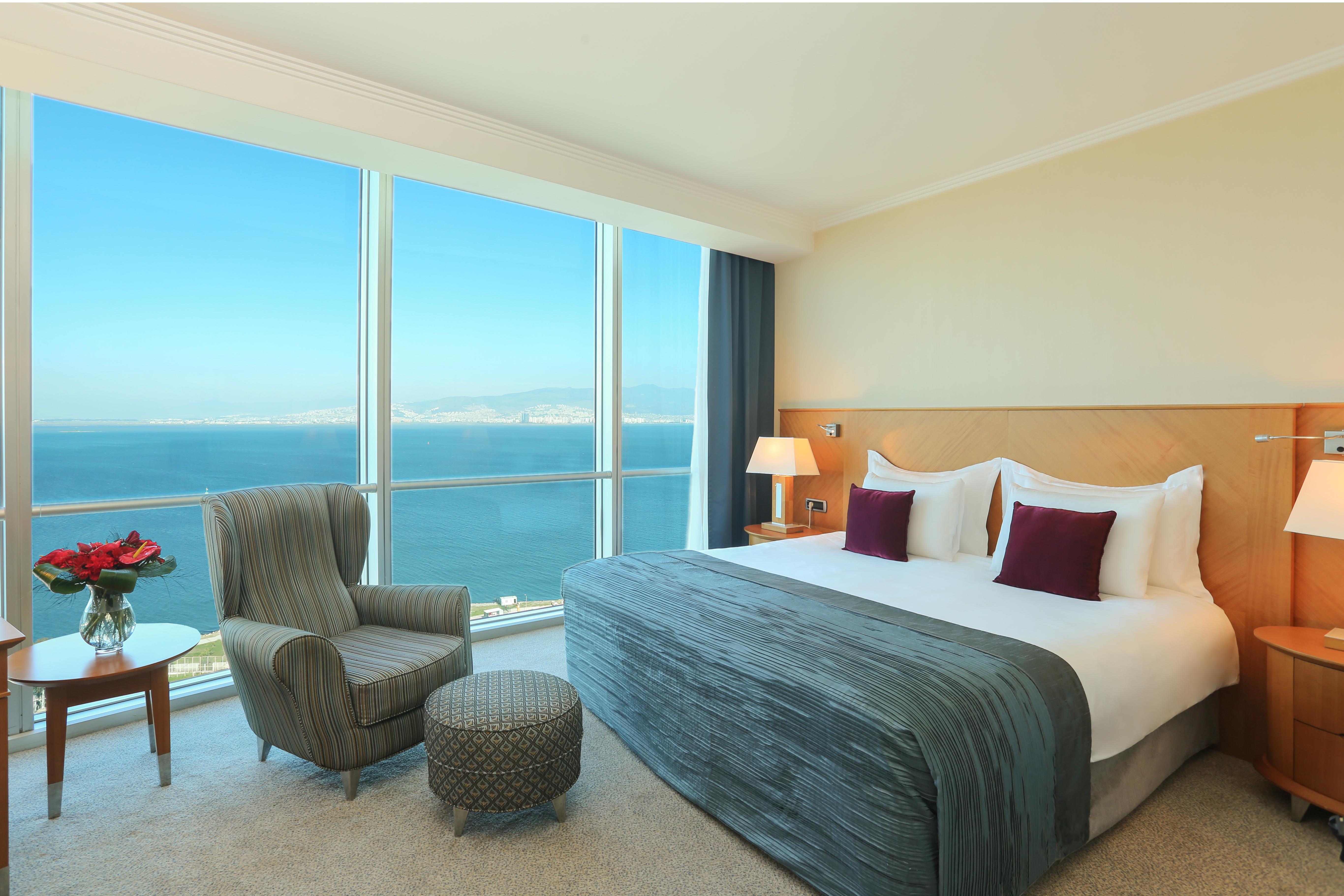 Wyndham Grand Izmir Ozdilek Thermal & Spa Exterior foto Executive Suite