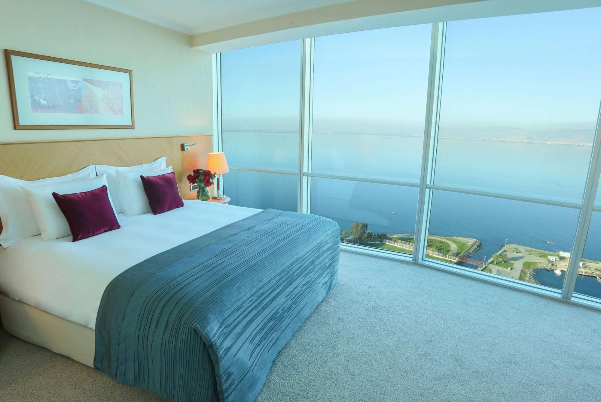 Wyndham Grand Izmir Ozdilek Thermal & Spa Exterior foto A bedroom at the Atlantis Paradise Island